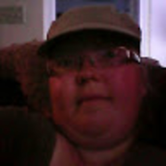 Meet your Posher, Amanda - Picture 1 of 1